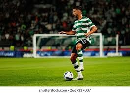 顺应民意？东体：国足或变阵双后腰，塞鸟前腰＆解放韦世豪